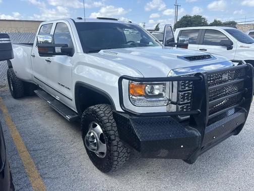 White Frost Tricoat 2018 GMC Sierra 3500 Denali