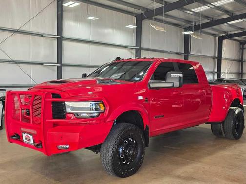 2023 RAM 3500 Laramie Mega Cab 4x4 6'4' Box