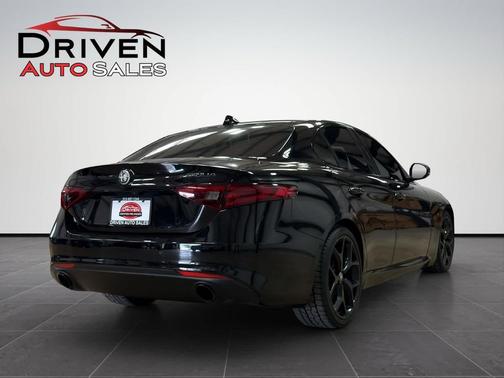 2020 Alfa Romeo Giulia Base