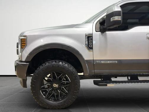 Ingot Silver Metallic 2019 Ford F-250 Lariat