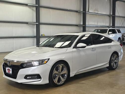 Platinum White Pearl 2020 Honda Accord Touring 2.0T
