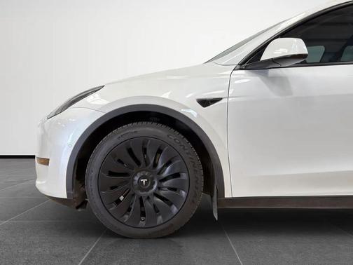 Pearl White Multi-Coat 2021 Tesla Model Y Long Range Dual Motor All-Wheel Drive