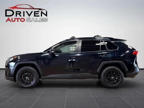 Midnight Black Metallic 2019 Toyota RAV4 XLE