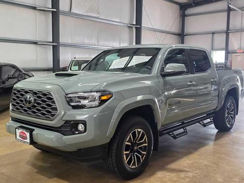 2023 Toyota Tacoma TRD Off Road