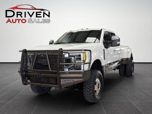 Star White Metallic Tri-Coat 2020 Ford F-350 King Ranch Truck