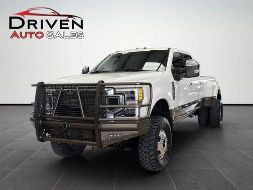 Star White Metallic Tri-Coat 2020 Ford F-350 King Ranch Truck