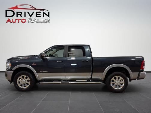 2020 RAM 2500 Laramie Crew Cab 4x4 6'4' Box