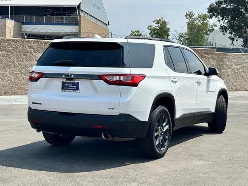 2021 Chevrolet Traverse RS