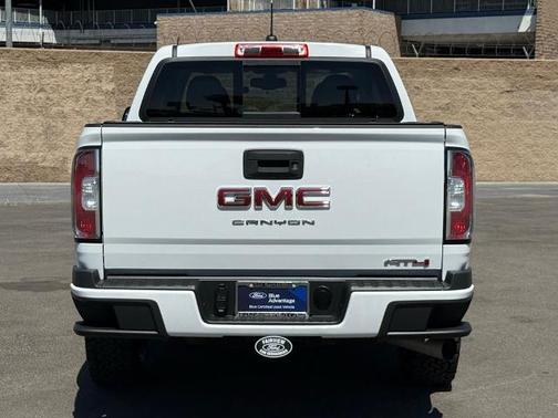 2022 GMC Canyon AT4