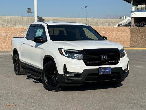 White 2022 Honda Ridgeline BLACK EDITION