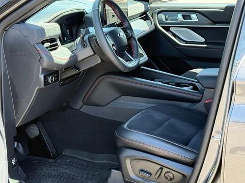 CARBONIZED GRAY METALLIC 2025 Ford Explorer ST