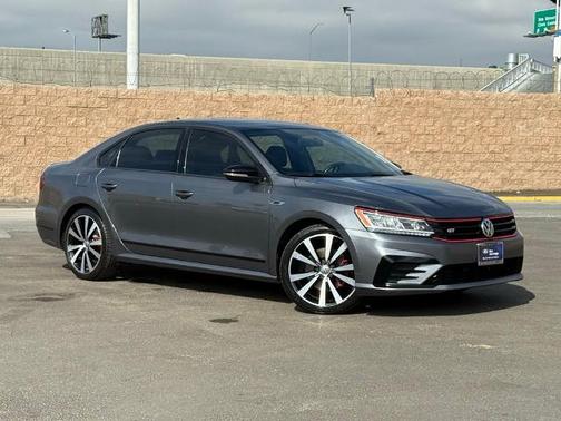 2018 Volkswagen Passat GT
