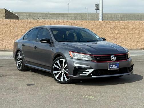 2018 Volkswagen Passat GT