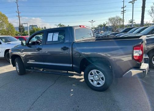 2017 Toyota Tundra SR5