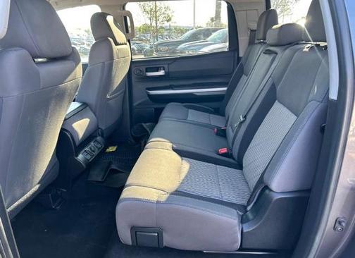 2017 Toyota Tundra SR5