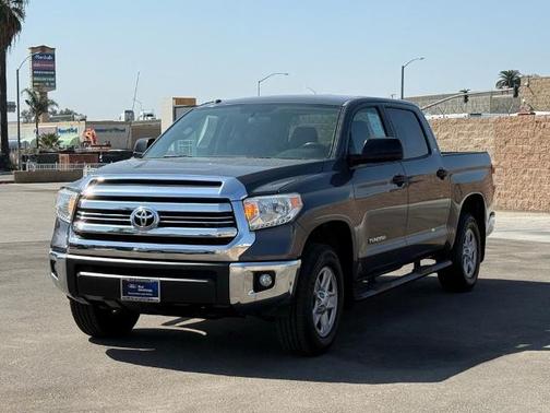2017 Toyota Tundra SR5