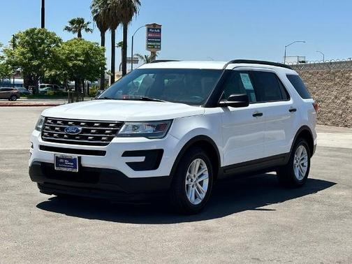 2017 Ford Explorer BASE