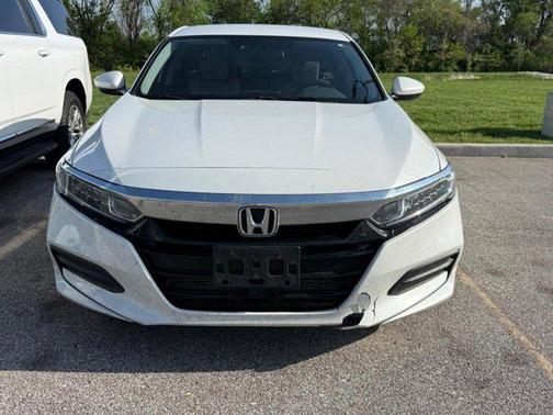 Platinum White Pearl 2018 Honda Accord LX