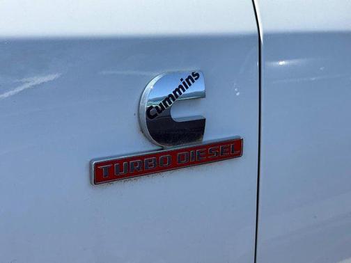 Bright White Clearcoat 2024 RAM 2500 Big Horn Crew Cab 4x4 6'4' Box