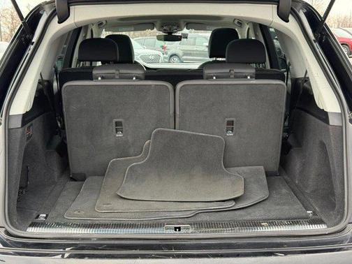 2023 Audi Q7 55 Premium Plus