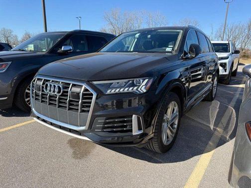 2023 Audi Q7 55 Premium Plus