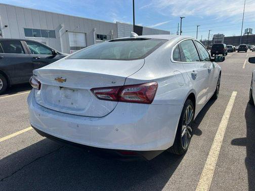 2024 Chevrolet Malibu FWD 2LT