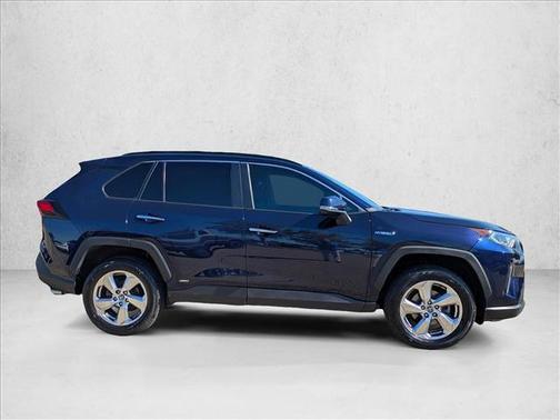 2020 Toyota RAV4 Hybrid SE
