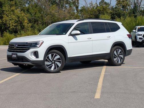2025 Volkswagen Atlas 2.0T SE w/Technology 4MOTION