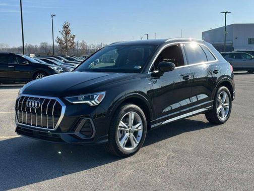 2023 Audi Q3 45 S line Premium Plus