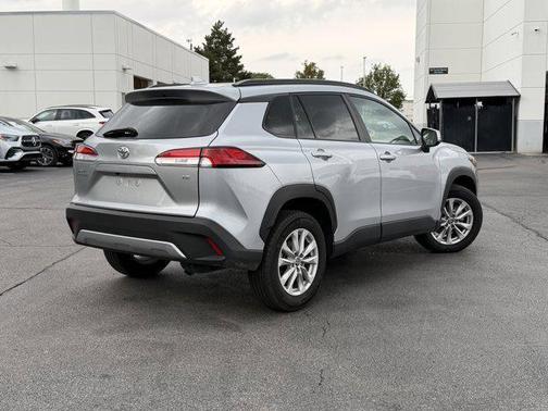 2024 Toyota Corolla Cross LE