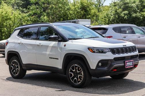 2024 Jeep Compass Trailhawk