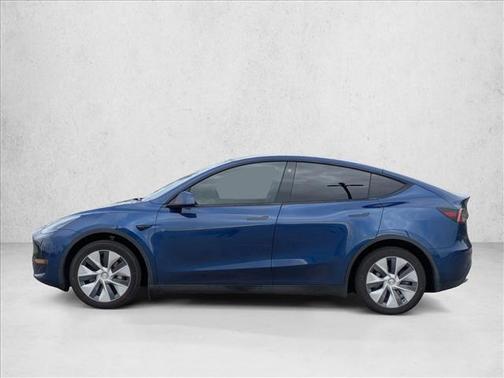 2022 Tesla Model Y Long Range Dual Motor All-Wheel Drive