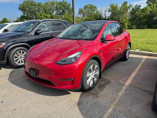 Red Multi-Coat 2023 Tesla Model Y Long Range Dual Motor All-Wheel Drive