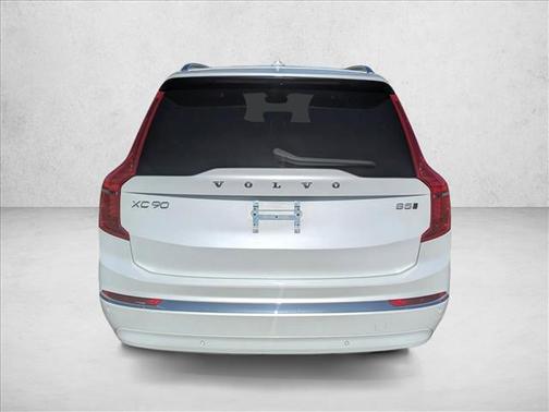 2024 Volvo XC90 B5 Plus Bright Theme