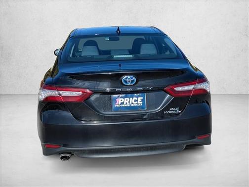 2020 Toyota Camry Hybrid XLE