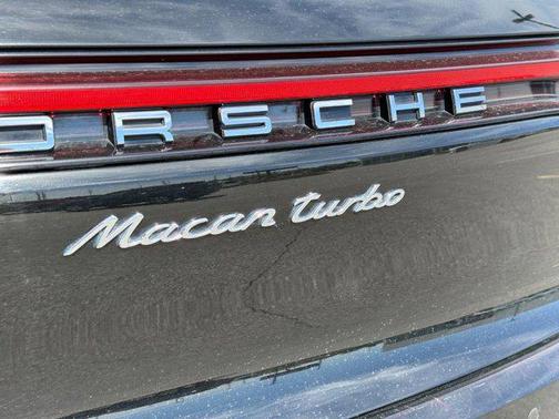 2020 Porsche Macan Macan Turbo