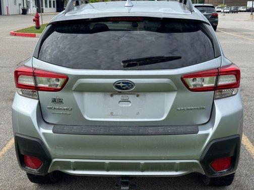 Ice Silver Metallic 2018 Subaru Crosstrek 2.0i Premium