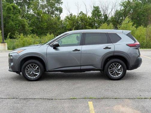 Gun Metallic 2023 Nissan Rogue S