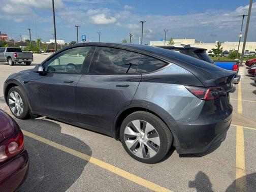 Silver/Gray 2023 Tesla Model Y Long Range Dual Motor All-Wheel Drive