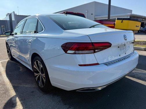 2021 Volkswagen Passat 2.0T SE