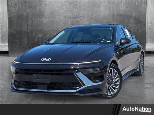 2024 Hyundai SONATA Hybrid SE