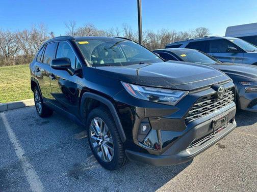 2022 Toyota RAV4 XLE Premium