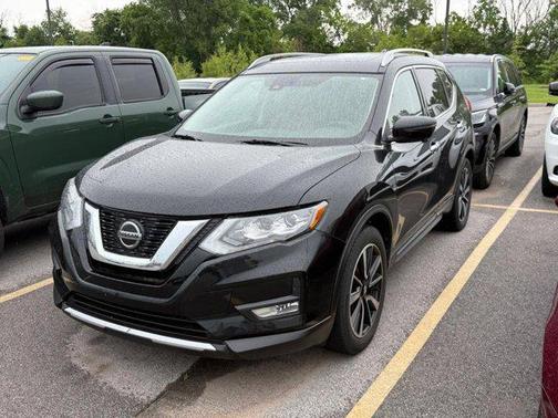Magnetic Black Pearl 2019 Nissan Rogue SL