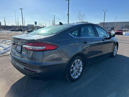 2019 Ford Fusion Hybrid SE