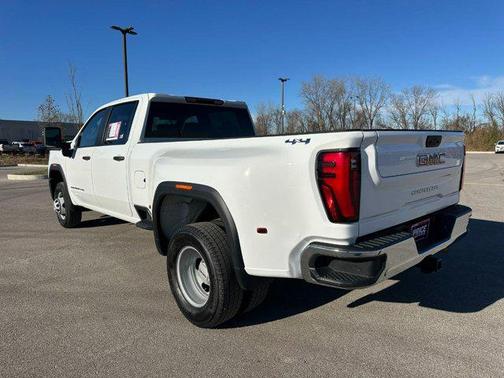 2025 GMC Sierra 3500 Base