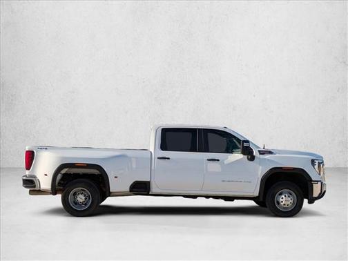 2025 GMC Sierra 3500 Base