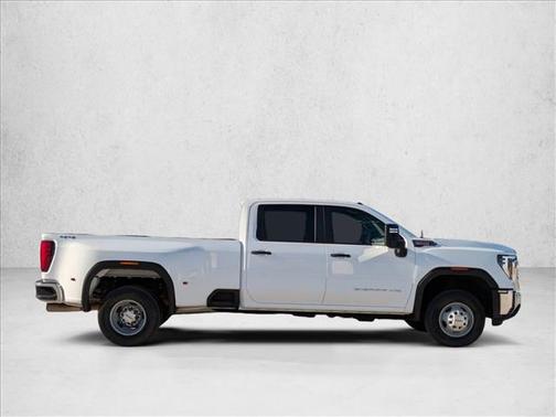 2025 GMC Sierra 3500 Base