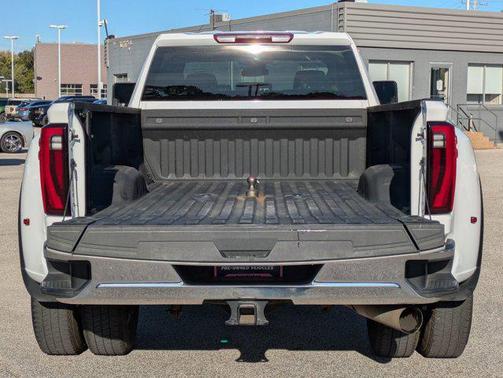 2025 GMC Sierra 3500 Base