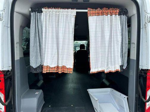 2015 Ford Transit-150 XL