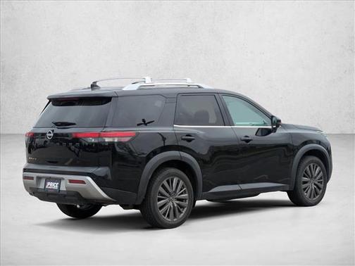 2023 Nissan Pathfinder SL FWD